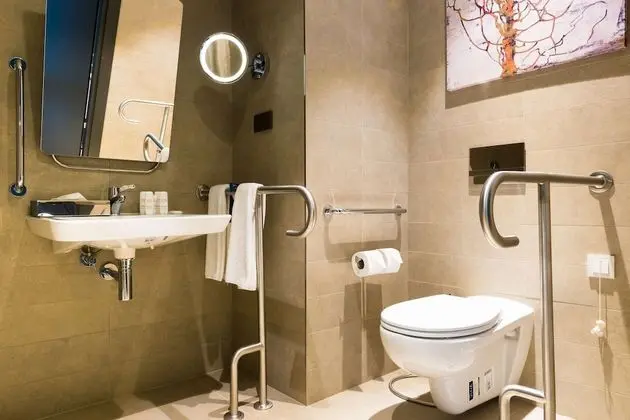 Standard Oda, Havuz Manzaralı