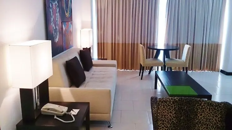 Junior Süit, 1 En Büyük (King) Boy Yatak, Okyanus Manzaralı