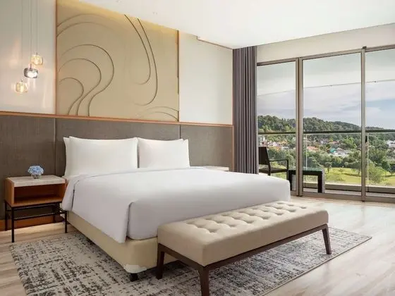 Deluxe Oda, Balkon, Havuz Manzaralı (Golf View)