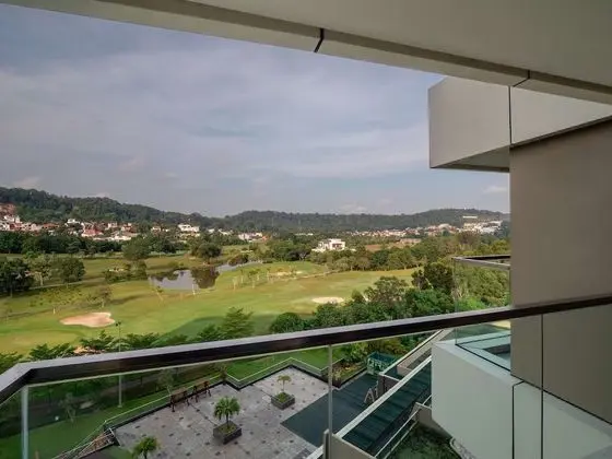 Deluxe Oda, Balkon, Havuz Manzaralı (Golf View)