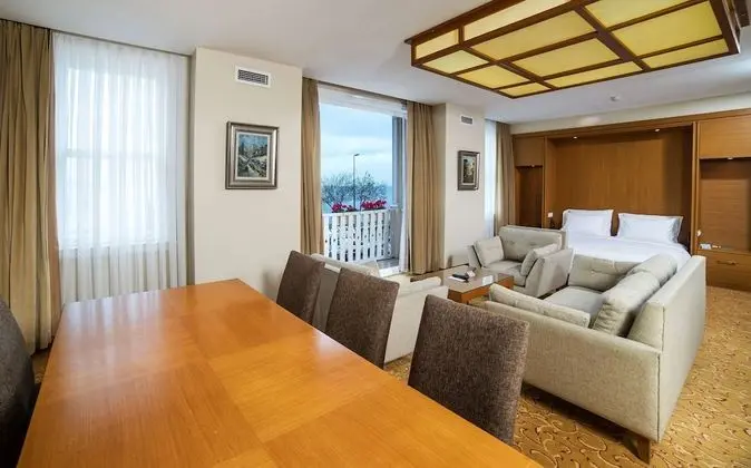 Süit, Balkon, Deniz Manzaralı