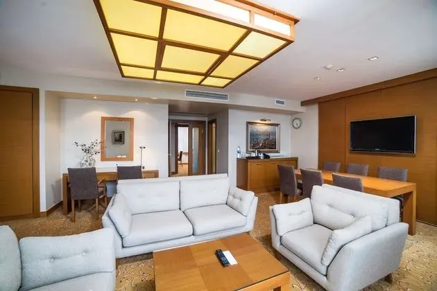 Süit, Balkon, Deniz Manzaralı