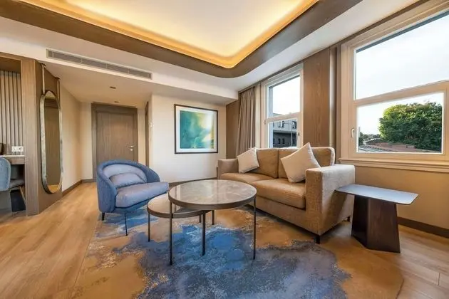 Süit, Balkon, Deniz Manzaralı