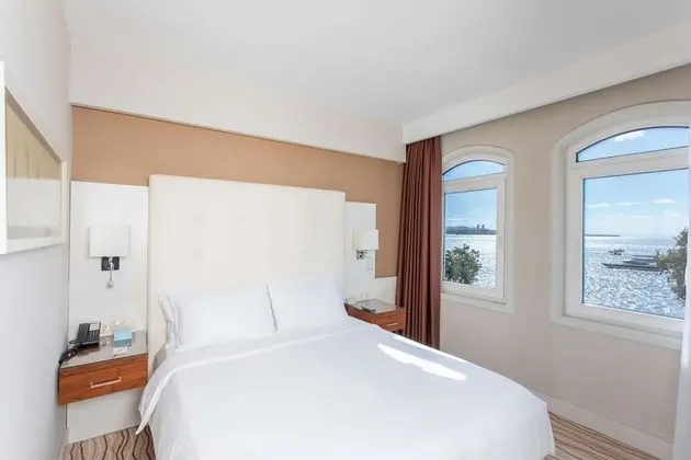 Superior Oda, Balkon, Deniz Manzaralı