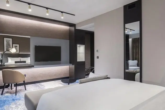 Junior Suite, Şehir veya Dağ Manzaralı