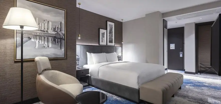 Suite, Şehir veya Dağ Manzaralı, Jakuzili