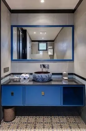 Superior Oda