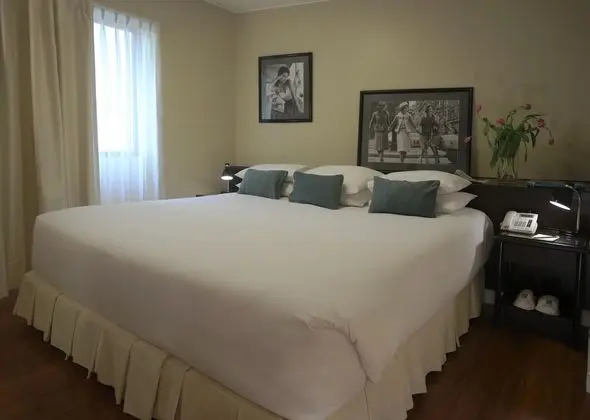 Junior Suit King Size Bed