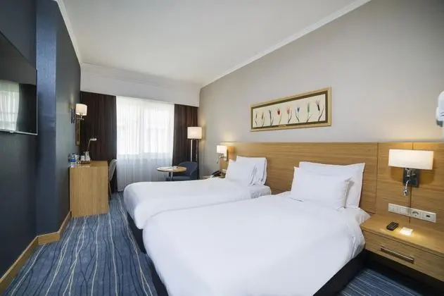 Standart Oda, Şehir Manzaralı