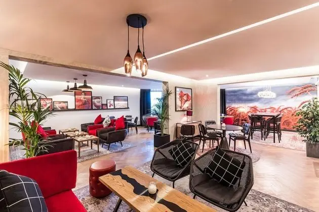 Executive Oda (Lounge Access)