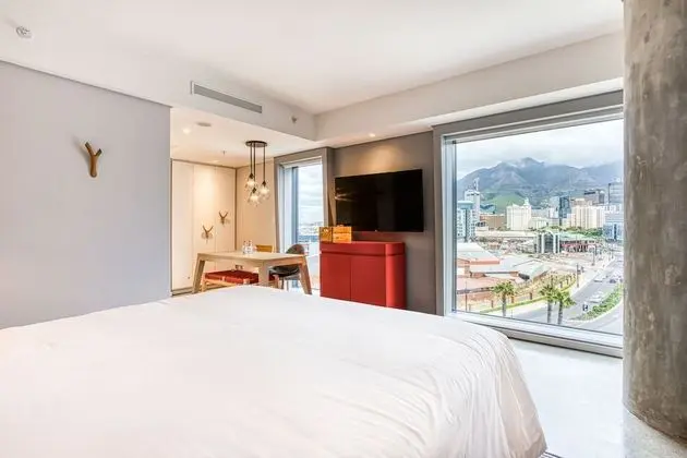 Family Oda (Table Mountain View)