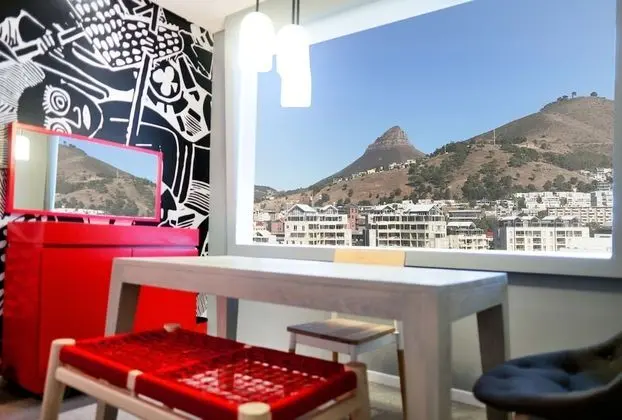 Superior Oda, Dağ Manzaralı