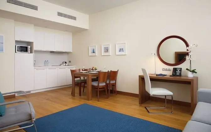 Superior Apart Daire, 1 Yatak Odası, Nehir Manzaralı