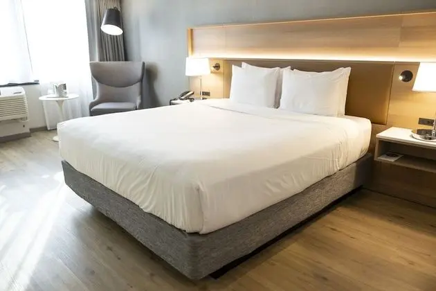 Premium Oda, 1 En Büyük (King) Boy Yatak, Engellilere Uygun, Sigara İçilmez