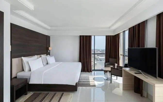 Junior Oda, Şehir Manzaralı