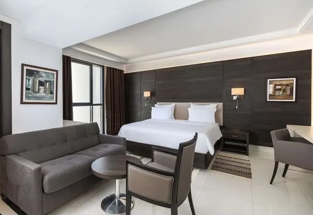 Superior Oda, Şehir Manzaralı