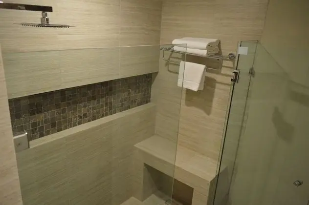 Premium Oda, 2 Büyük (Queen) Boy Yatak, Sigara İçilmez