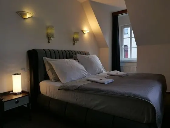 Tek Büyük veya İki Ayrı Yataklı Oda