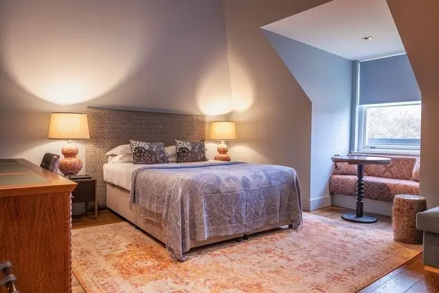 Standard Tek Büyük Yataklı Oda