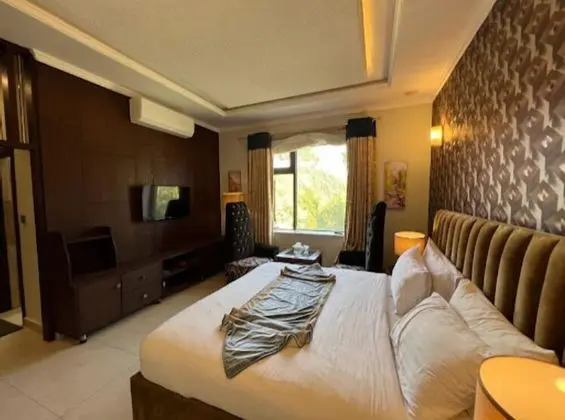 Deluxe Tek Büyük Yataklı Oda