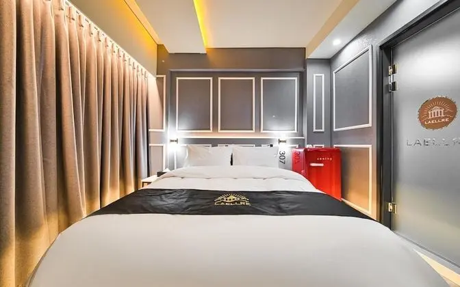 Oda (Deluxe (65" TV Netflix/Disney et)