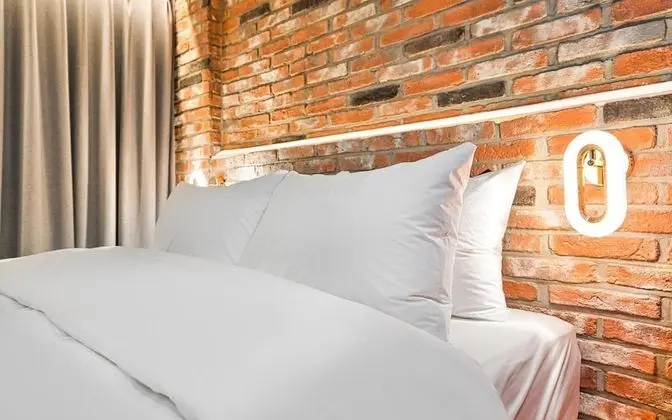 Oda (Deluxe (65" TV Netflix/Disney et)