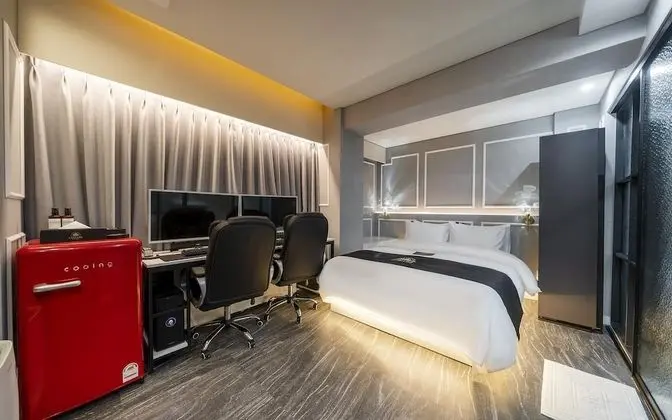 Oda (VIP-2PC (75" TV Netflix/Disney e)