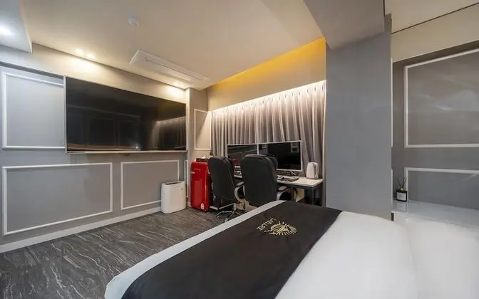 Oda (VIP-2PC (75" TV Netflix/Disney e)