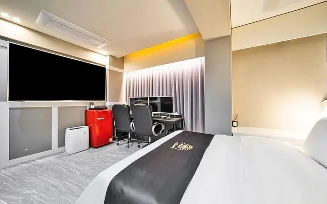 Oda (VIP-2PC (75" TV Netflix/Disney e)