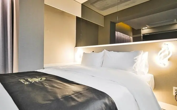 Oda (VIP-2PC (75" TV Netflix/Disney e)