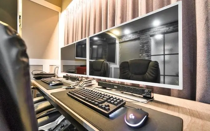 Oda (VIP-2PC (75" TV Netflix/Disney e)