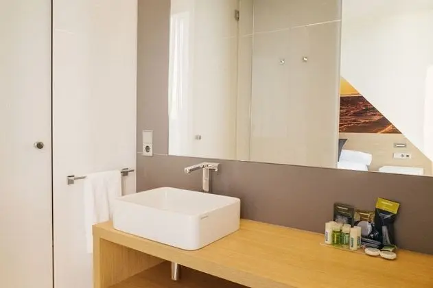 Büyük Yataklı Tek Kişilik Oda, Balkon