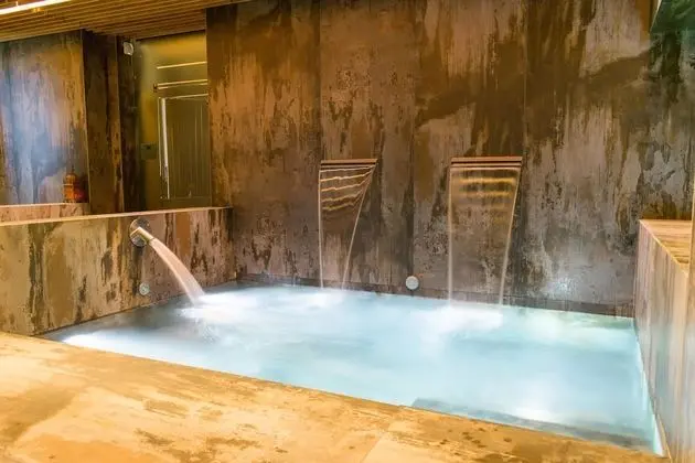 Büyük Yataklı Tek Kişilik Oda, Balkon
