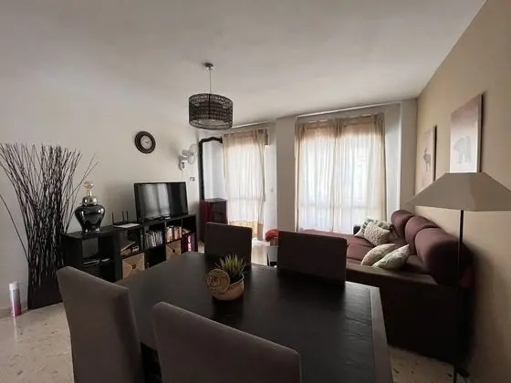 Basic Tek Kişilik Oda, Ortak Banyo (B)