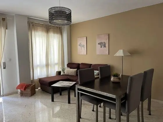 Basic Tek Kişilik Oda, Ortak Banyo (B)