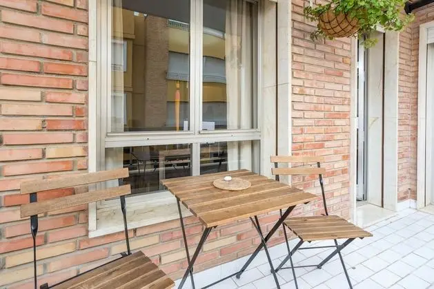 Basic Üç Kişilik Oda, Ortak Banyo