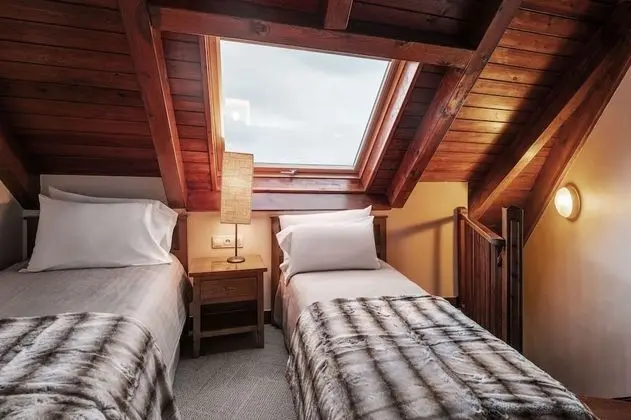 Family Oda (Occitania, with View, 4 Adults)