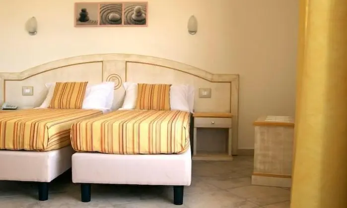 Classic Tek Büyük Yataklı Oda