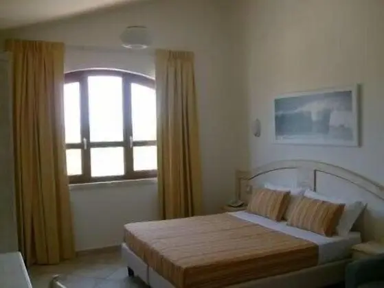 Classic Tek Büyük Yataklı Oda