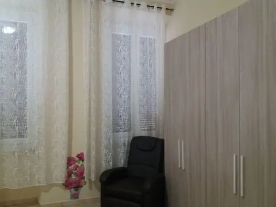 Comfort Üç Kişilik Oda, Ortak Banyo