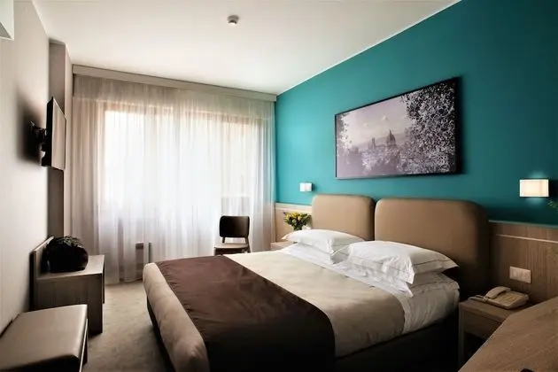 Büyük Yataklı Tek Kişilik Oda, 1 Tek Kişilik Yatak