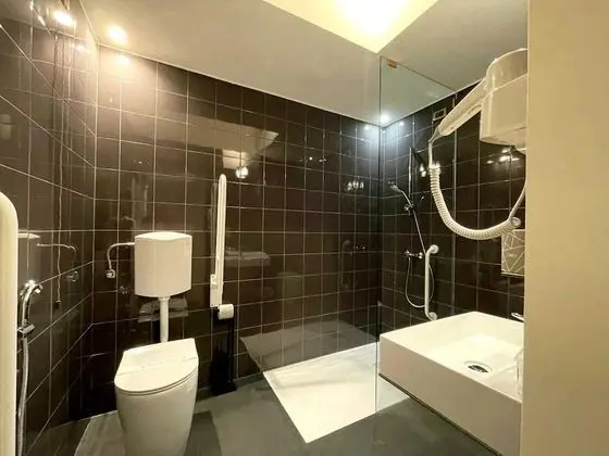 Deluxe Tek Büyük veya İki Ayrı Yataklı Oda