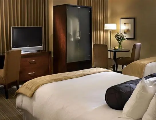 1 Çift ​​kişilik Yatak King Size Bed