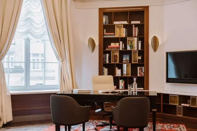 Royal Süit, 1 En Büyük (King) Boy Yatak