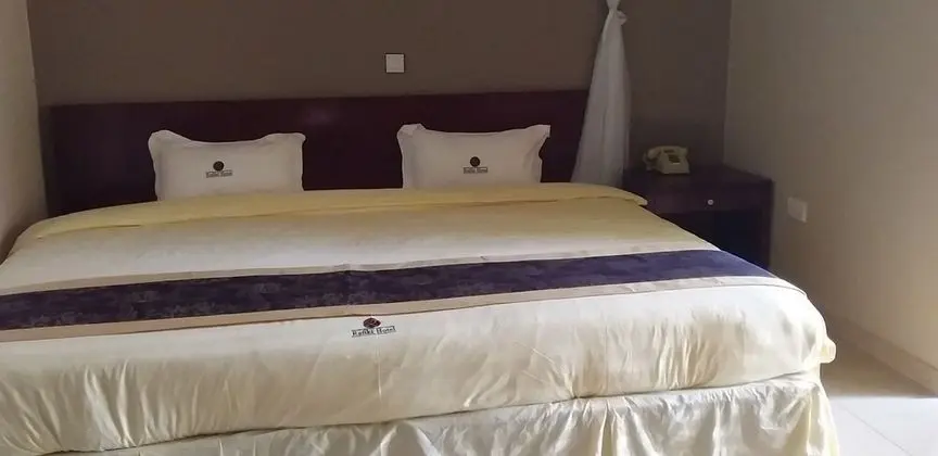 Superior Tek Büyük Yataklı Oda