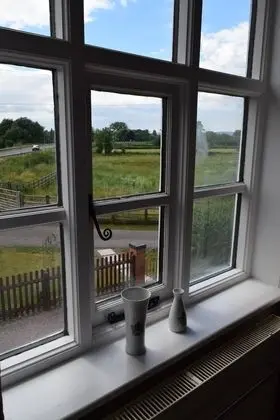Tek Büyük Yataklı Oda, Ortak Banyo