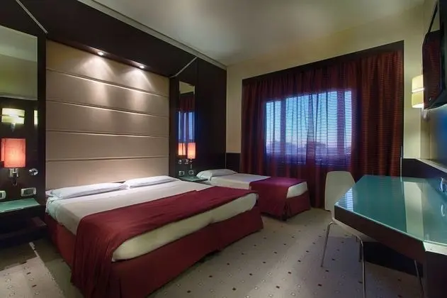 Comfort Tek Büyük veya İki Ayrı Yataklı Oda