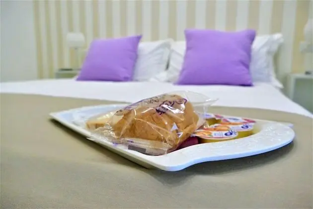 Classic Oda, 1 Büyük (Queen) Boy Yatak