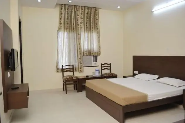 Royal Tek Büyük veya İki Ayrı Yataklı Oda, Sigara İçilmez, Şehir Manzaralı