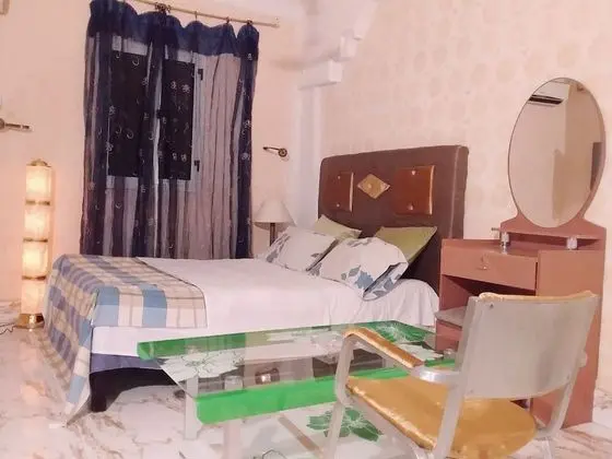 Tek Büyük Yataklı Oda